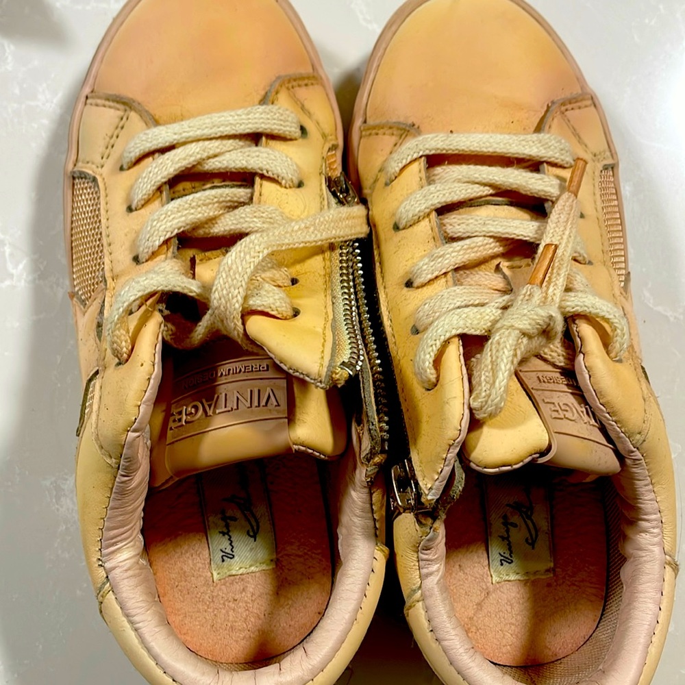 Vintage Havana shoes